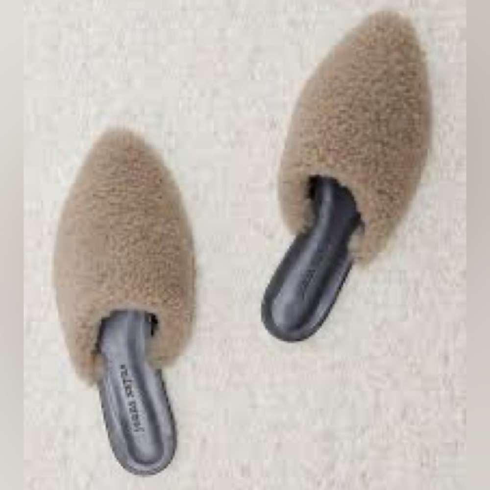 Jenni Kayne Shearling Pointed Toe Flat Mule in Taupe EU38 US7.5/8 NWOB Neutral